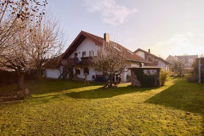 freistehendes Einfamilienhaus mit Einliegerwohnung in schöner Lage und großem Grundstück