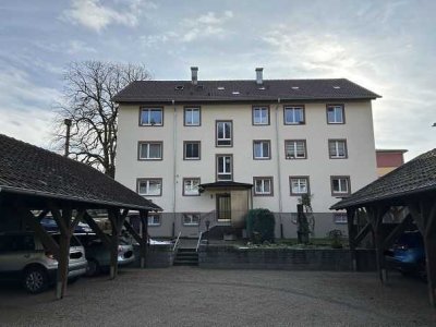 Stadtnahe 3-Zimmer-Wohnung mit Carport, Keller und Speicher