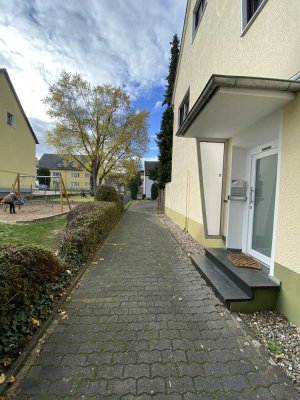 Stilvolle 1-Zimmer-Terrassenwohnung mit EBK und Balkon in Bonn-Holzlar