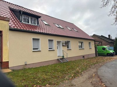 Geräumiges, Möbliertes  10-Zimmer-Mehrfamilienhaus/Firmenwohnung/Monteur-Zimmer  in Berge Nauen