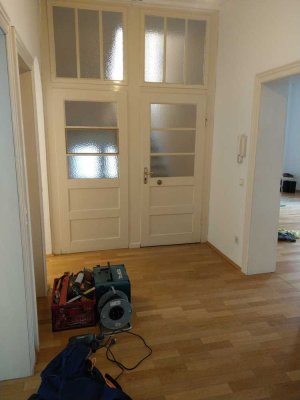 Attraktive 3,5-Zimmer-Hochparterre-Wohnung mit gehobener Innenausstattung mit EBK in Osnabrück