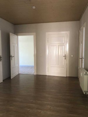 Schöne 5,5-Zimmer-Wohnung mit Balkon in Zittau