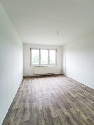 ++ LICHTDURCHFLUTETE MODERNE 3 ZIMMER WOHNUNG ++