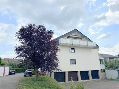 Schöne 4-Zi.-Wohnung mit 
toller Aussicht in zentraler 
Lage