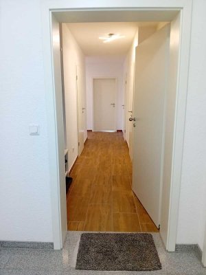 Schöne und neuwertige 2-Raum-Wohnung mit gehobener Innenausstattung mit EBK in Bielefeld