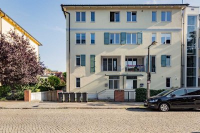 Familiengerechte 4,5-Zi. Maisonette-Wohnung mit großzügigem Garten und Tiefgarage!