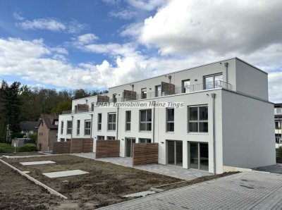 Wohnen-am-Südpark • NEUBAU • ca. 135 m² Wfl. • Energie-Effizienzhaus • Dachterrasse + sonnig. Garten