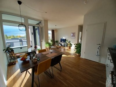 Exklusive Wohnung mit Balkon und Küche