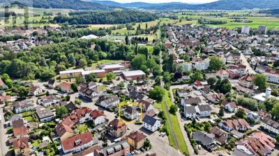 Teilrenoviertes 3-Familien-Haus mit schönem Garten und Doppelgarage in Rielasingen-Worblingen