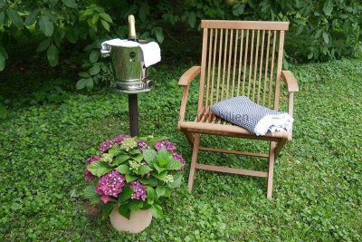 Idyllisches Wohnen am Dorfrand: Doppelhaushälfte mit Garten und Nebengebäude