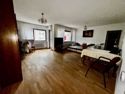 Exklusive 3,5-Zimmer-Wohnung mit Balkon und EBK in Neu-Ulm