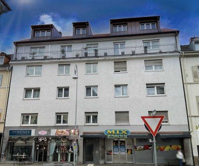 Sonnendurchflutete Wohnung im Herzen von Baden-Baden