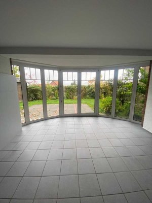 Gemütliche Wohnung mit tollem Ausblick und Garten