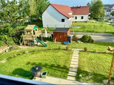 EFH in zentraler Lage mit großem Garten, Terrasse, EBK und Tageslichtbad mit Wanne & Dusche-Top Lage