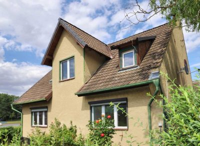 Einfamilienhaus mit Scheune und Garage in Blankenburg (OT Heimburg)