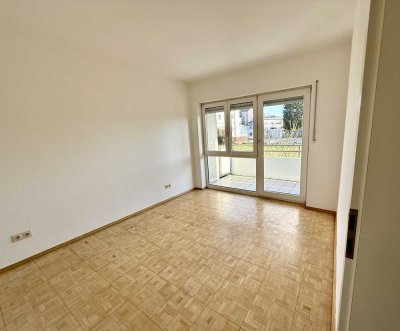 Exklusive 3-Zimmer-Hochparterre-Wohnung mit zwei Balkonen in Offenbach/Bürgel