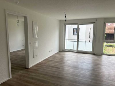 *Erstbestbezug: moderne 2 Zimmer-Wohnung mit Balkon, PKW- Stellplatz, Keller, u.v.m.*