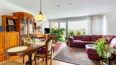 Gepflegte 4-Zimmer-Wohnung mit Balkon, Loggia und Aufzug auf einem Erbbaugrundstück