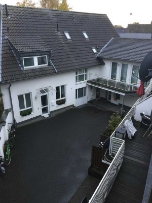 Moderne 3 Zimmer Maisonette-Wohnung mit Terrasse in Kaarst-Vorst (E0614)