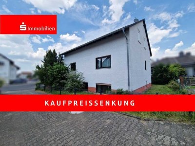 Zweifamilienhaus in zentraler und ruhiger Lage