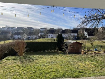 Stilvolle, neuwertige 3-Raum-Wohnung im Gartengeschoß  in Winnweiler