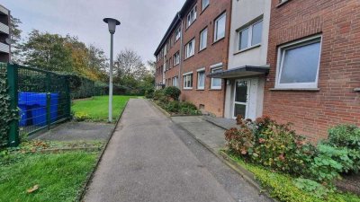 1,5 Zimmer Dachgeschoss Wohnung in Krefeld - Kempener Feld zu vermieten!