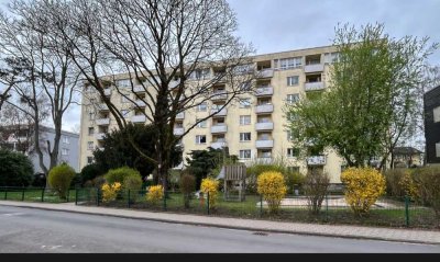 Stilvolle, vollständig renovierte 3-Zimmer-Wohnung mit Balkon und Einbauküche in 40699, Erkrath