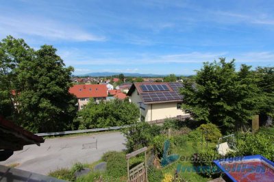 *** Schöne Eigentumswohnung mit Gartenanteil in Aholming ***