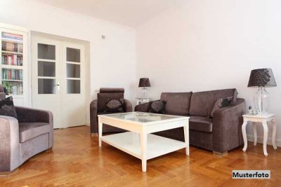 1- bis 2-Zimmer-Wohnung mit Pkw-Stellplatz