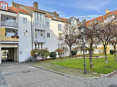 Großzügige, ruhige 3 ZKB Wohnung mit Balkon in der Ortsmitte von Ottobrunn