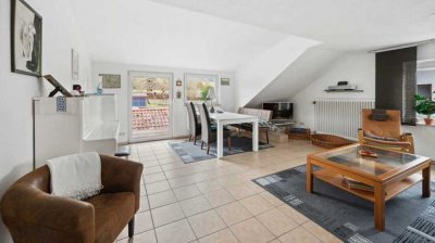 Helle 3-Zimmer-Wohnung mit Balkon, Einbauküche und Garage in Sulz