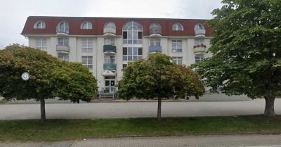 schöne 2 Raumwohnung mit Balkon und Küche