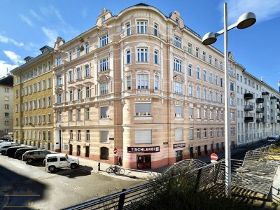 Geräumige Altbauwohnung in Ruhelage nahe Schloss Belvedere