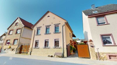 Charmante Hofreite mit Wintergarten und großer Terrasse zum Kauf in Ockenheim