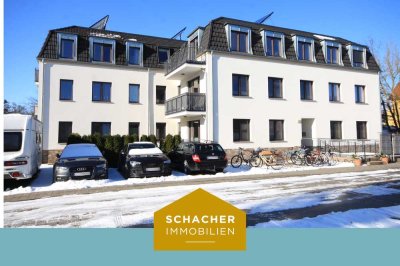 Exklusive 3-Zimmer-Dachgeschosswohnung mit Balkon u. Fahrstuhl in Finkenkruger Toplage