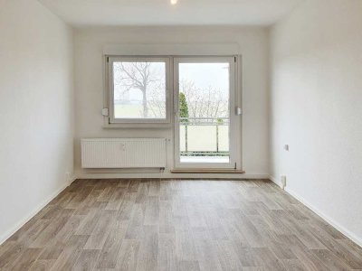 Wohnen im Grünen***Frisch renovierte 4-Zimmer-Wohnung mit Balkon und Tageslichtbad!