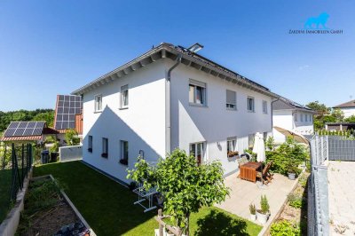 Moderne Doppelhaushälfte mit Südterrasse und kl. Garten, Neuwertig & Energieeffizient - EnEff. Kl. A