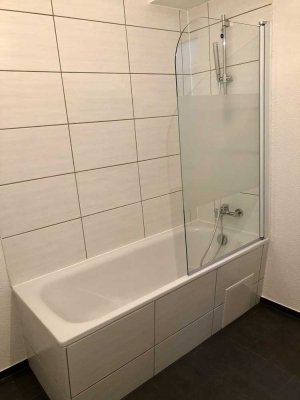 2-Zimmer Souterrainwohnung mit 65qm und großer Terrasse am Wieter