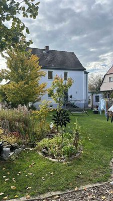 Einfamilienhaus mit wunderschönem, großzügigen Garten in Rückmarsdorf zu vermieten!