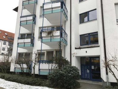 Gepflegte und möblierte 1-Zimmer-Wohnung mit Balkon und EBK in Leipzig