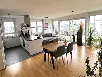 Kompakte 3-Zimmer Penthouse Wohnung mit schönem Ausblick am Südende von Markdorf