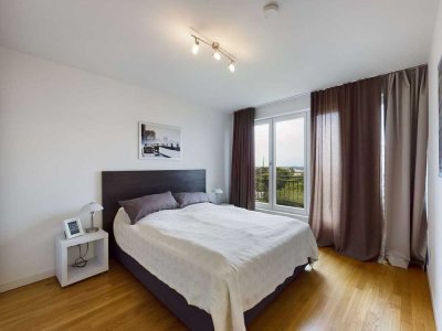 DIE ZIMMEREI | Alles inklusive: Möbliertes 2-Zimmer-Apartment am Grindel mit Panoramablick | XL Bude