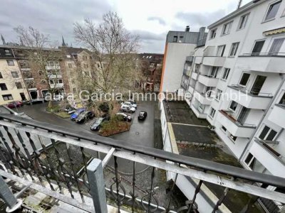 AC- Jakobstr. 61 (300 Meter bis zum Markt)! 2 X 2-Zimmer DG- Wohnung mit Küche(EBK) und Dachterrasse