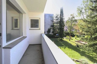 Bezugsfreies Apartment mit Balkon und Blick in den grünen Gemeinschaftsgarten