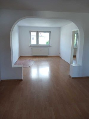 Maisonette Wohnung  5 Schlafzimmer WG geeignet