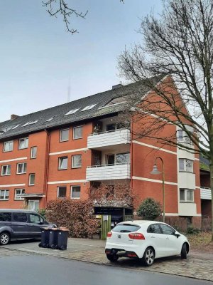 Findorff: Charmante 3-Zimmer DG-Wohnung mit Tiefgaragenstellplatz