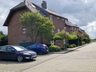 Schöne 3-Zimmer-Maisonette-Wohnung mit Balkon in Titz