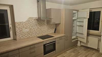 Freundliche und gepflegte 2-Raum-Wohnung mit Balkon und Einbauküche in Mühldorf am Inn