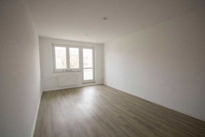 In der Herrichtung! Hübsche 2- Zimmerwohnung mit Balkon