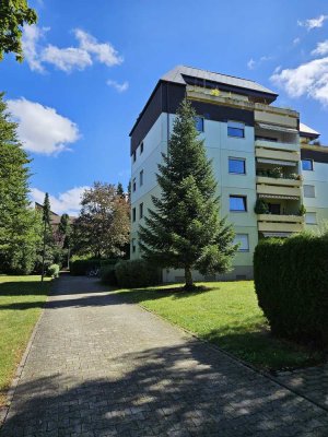 Trossingen: Bezugsfreie, großzügige 3,5 - Zimmer - Wohnung mit Balkon und Tiefgarage